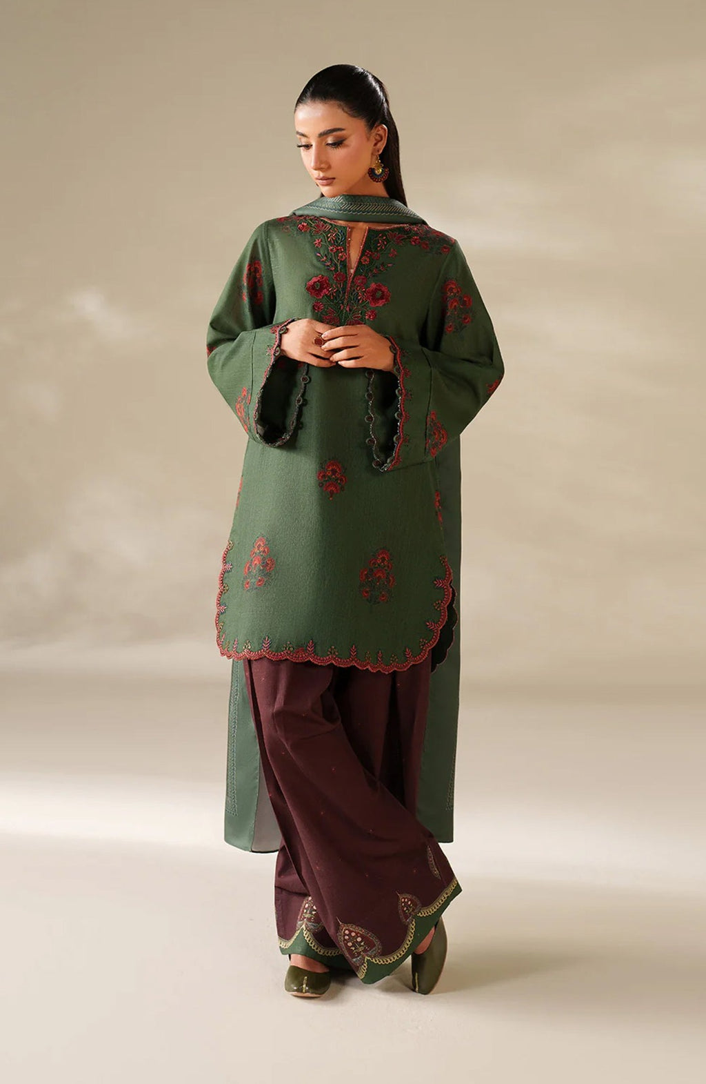 ZW-10045 Embroidered Lawn 3 Piece Summer Suit By ZeeWear
