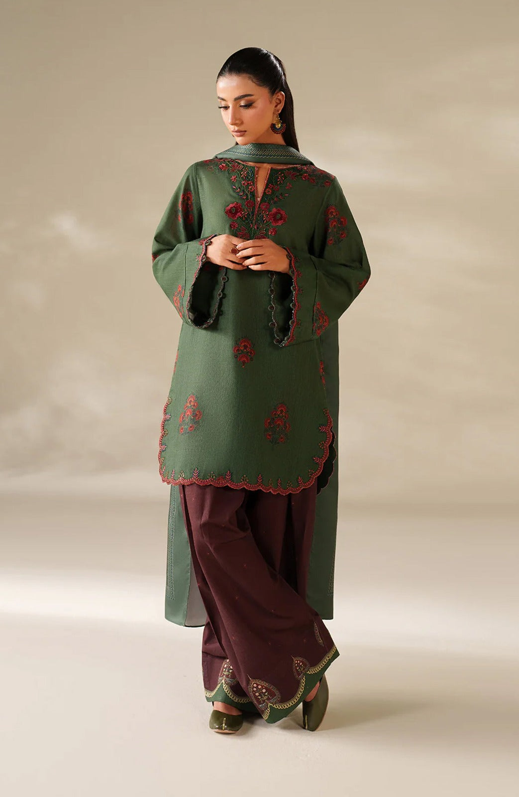 ZW-10045 Embroidered Lawn 3 Piece Summer Suit By ZeeWear