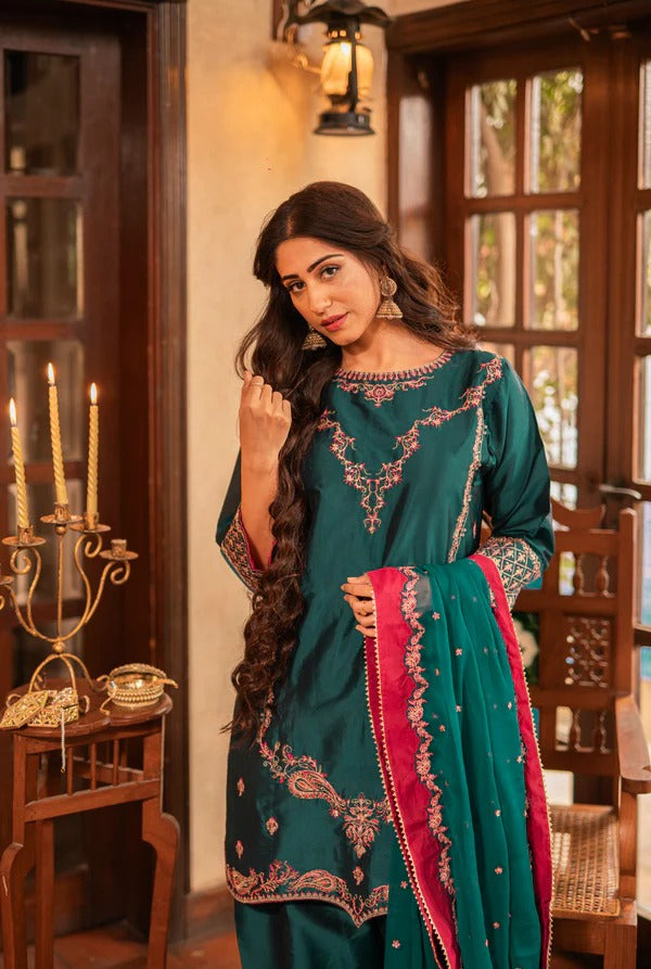 ZW-10040 Embroidered Lawn 3 Piece Summer Suit By ZeeWear