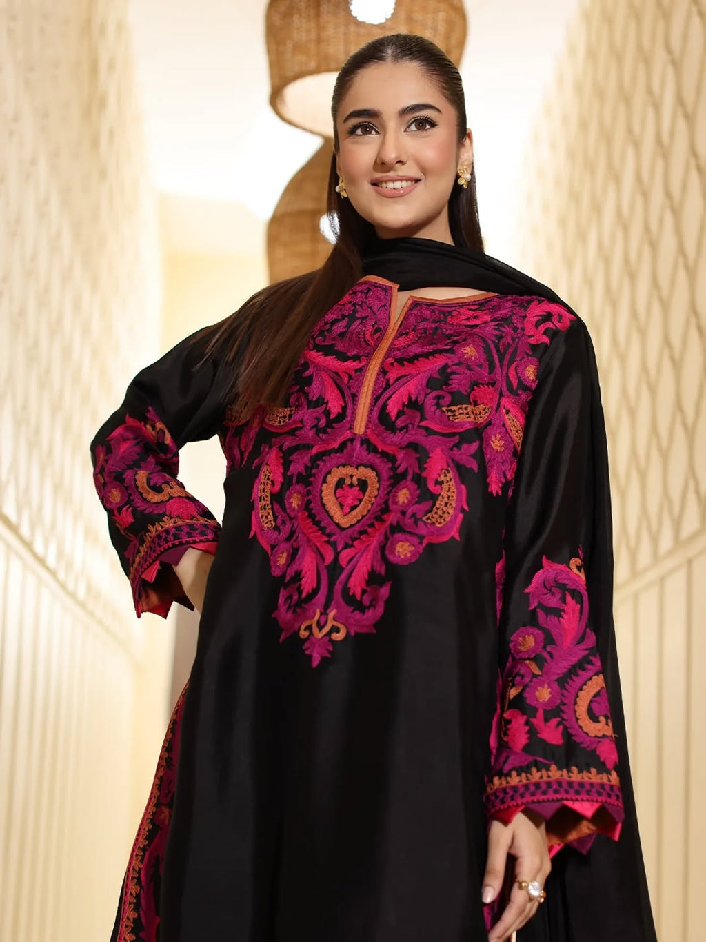 ZW-10058 3pic unstitched Lawn Embroidered dress 