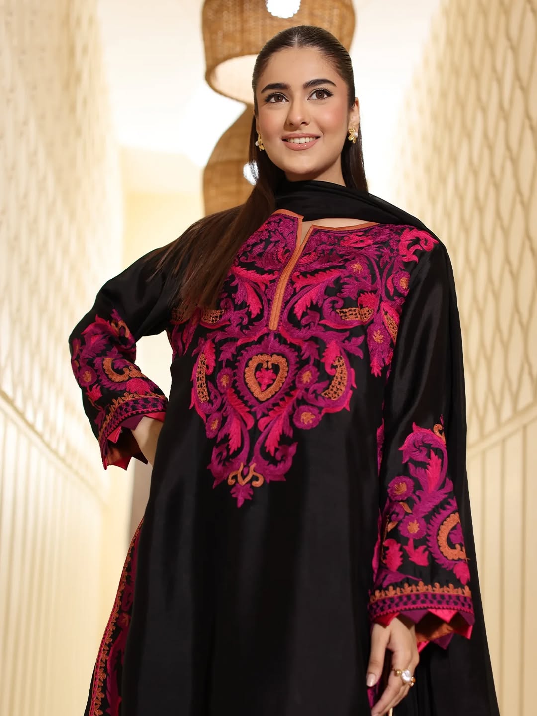 ZW-10058 3pic unstitched Lawn Embroidered dress 