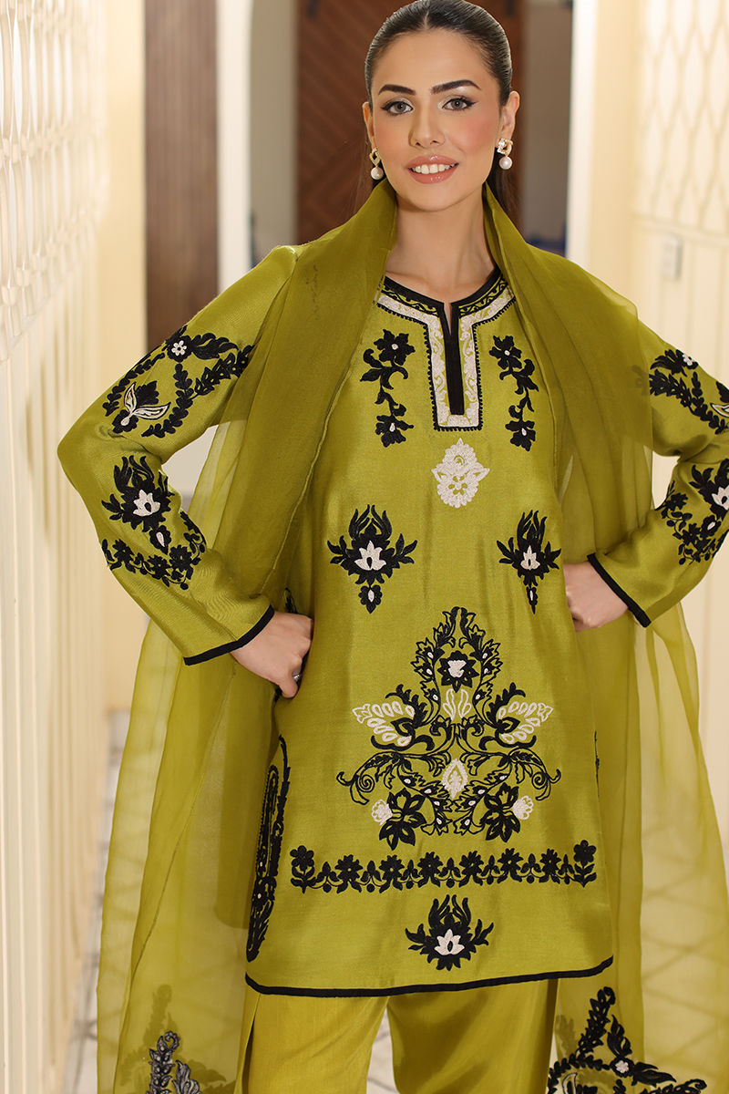 ZW-10057 3pic unstitched Lawn Embroidered dress 